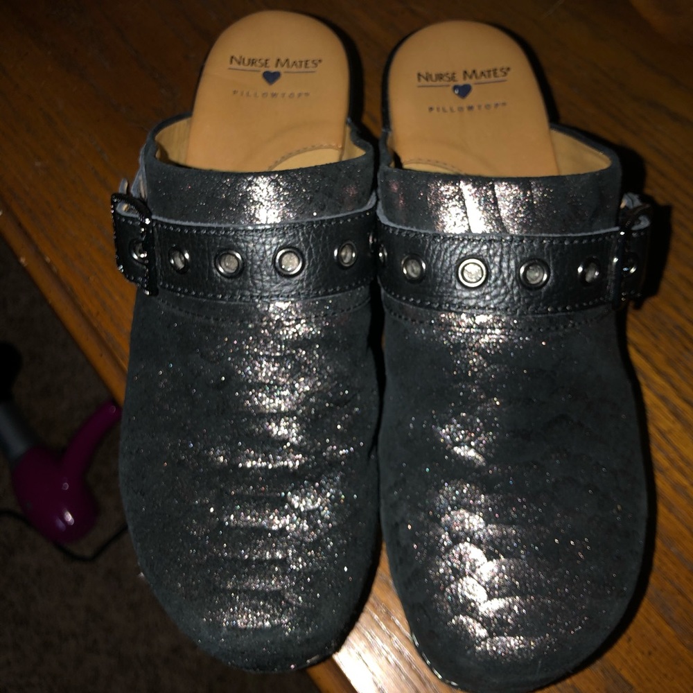 Nurse mates shoes.